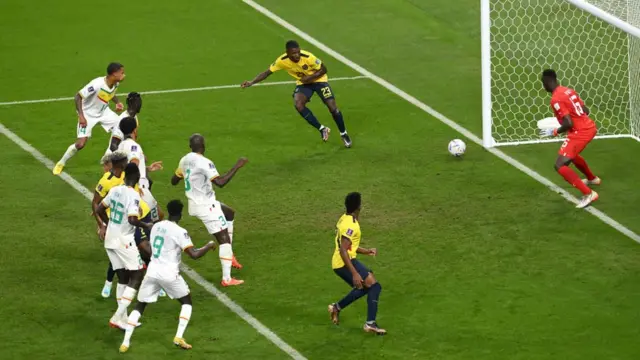 Empate temporal de Moisés Caicedo.