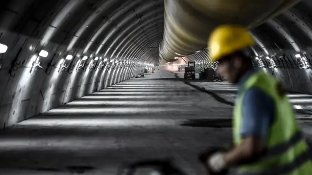 Obras del túnel Eurasia