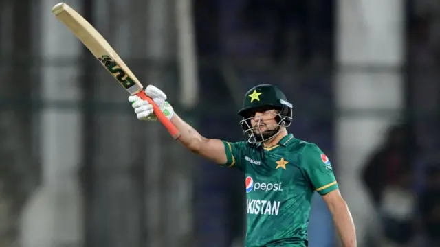 حیدر علی نے 39 گتیندوں پر 68 رنز بنائے