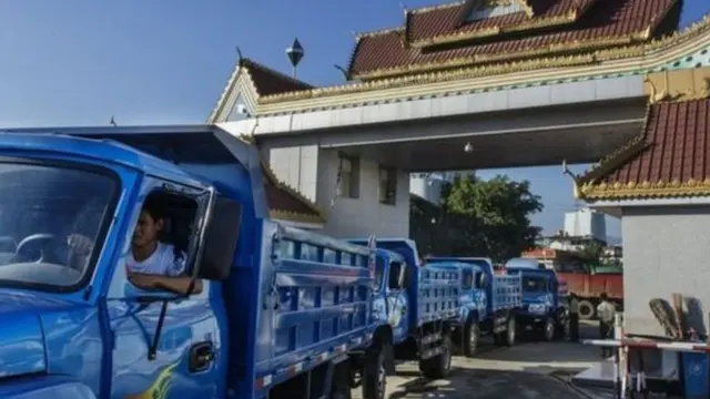 ရက်ကြာလာ ရင်မြန်မာ့စီးပွားရေးထိခိုက်လာနိုင်တယ်လို့ခန့်မှန်း