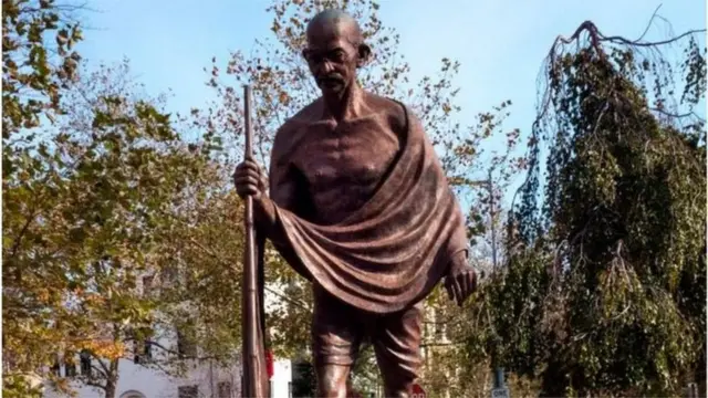 ગાંધીજી