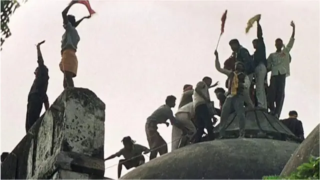 బాబ్రీ మసీదు