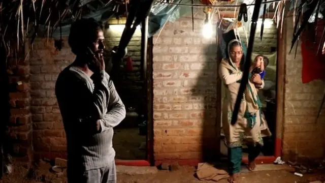 ஷுபானா மற்றும் அவரின் பெற்றோர்