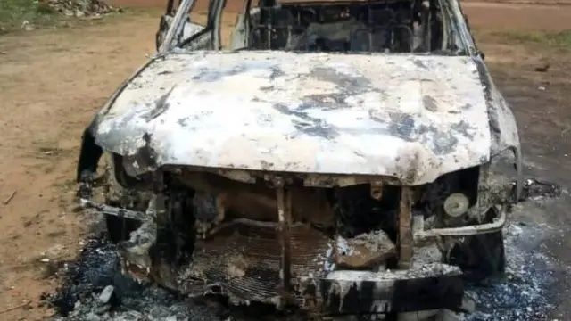 Ụgbọala a gbara ọkụ n'ogige ndị uweojii na Bende