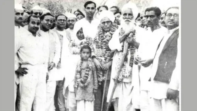 38 વર્ષના દેશનિકાલ બાદ લાહોર આવતી વખતે યશ, કુલતાર સિંહ, માતા હરનામ કૌર, કિશન સિંહ અને વરિંદર