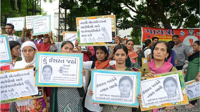 इशरत जहां के लिए विरोध प्रदर्शन