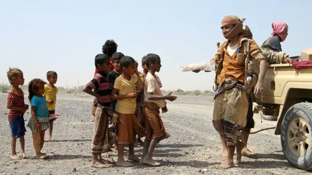 از بین رفتن زیرساخت‌های بهداشت و درمان در یمن باعث افزایش سوء تغذیه شدید کودکان در یمن شده است