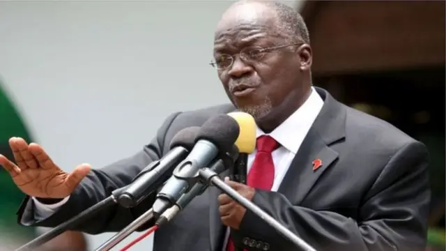 Rais Magufuli amekemea tabia ya watu kufanya mzaha na kutisha wengine kupitia mitandao ya kijamii