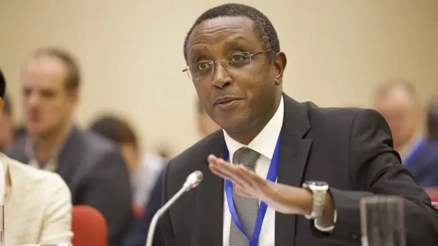 Bwana Vincent Biruta yagiye mu myanya ikomeye mu butegetsi bw'u Rwanda kuva mu 1997