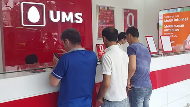 Jinsiy aloqa paytida gapirish bilan temperamental jinsiy aloqa