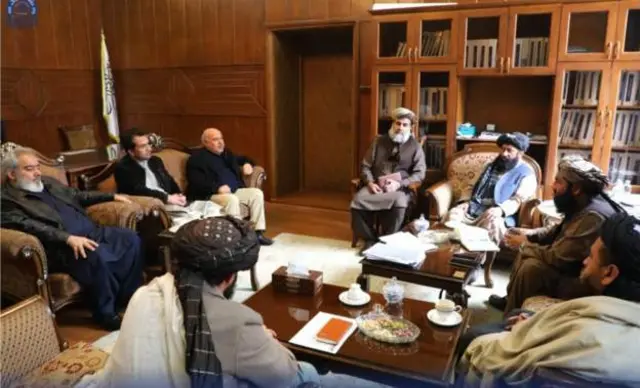 د افغانستان بانک مسوولین وايي، د ''عزیزي'' خصوصي بانک فعالیتونه یې ارزولي