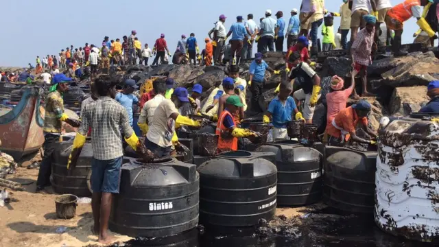 எண்ணெய் கசிவு சுத்திகரிப்பு