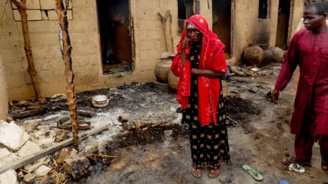 Residents dey waka for suicide bombing for Koffa for June 19, 2017.