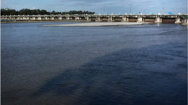 পশ্চিমবঙ্গের মুখ্যমন্ত্রীর বিরোধিতারসহ নানা কারণে তিস্তা সমস্যার কোন সমাধান এখনো হয়নি।