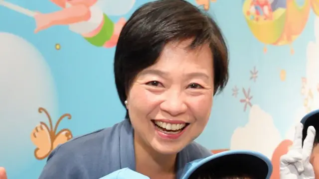 蔡若蓮支持普教中及國民教育。