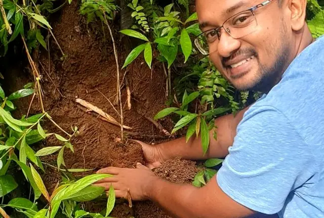 ශ්‍රී ලංකාව තුළ ස්ථාන 130 ක පමණ පැල ලක්ෂයක් පමණ සිටුවීමට අචල මැද්දේගම දායක වී තිබේ