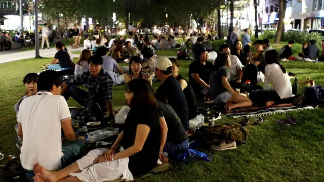 Общинные ценности корейского народа связаны с небольшим размером нации, этнически однородным составом населения страны и страстным национализмом