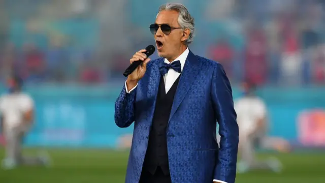 Andrea Bocelli sing di iconic 'Nessun Dorma' song