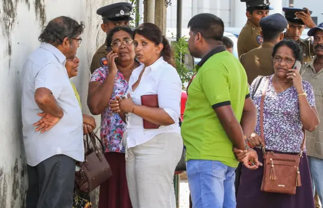 நீர் கொழும்பில் மரணித்தவர்களின் இறுதி ஊர்வலம் நீர் கொழும்பில் நேற்று நடந்தது.