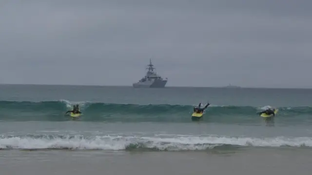 战舰和冲浪者