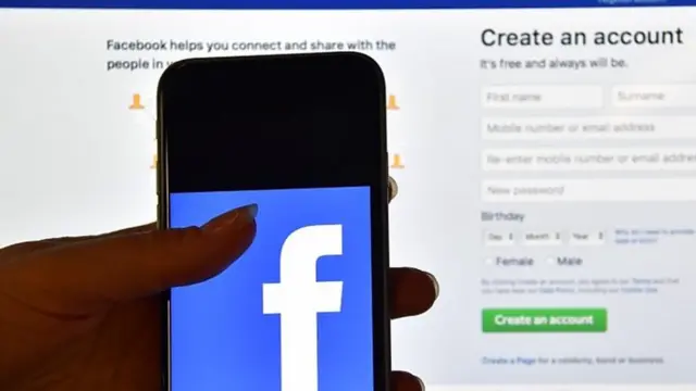 Miidiyaa Hawaasaa Feesbuukii