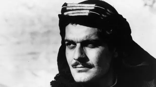 شارك الشريف في بطولة فيلم "لورانس العرب" لديفيد لين