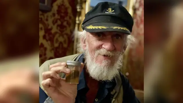 Terry Lee, el maestro coctelero del hotel Downtown.