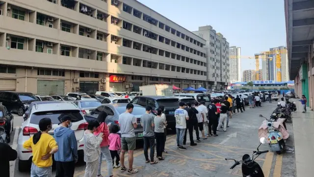 深圳3月的時候宣佈封城，並作全員病毒檢測。