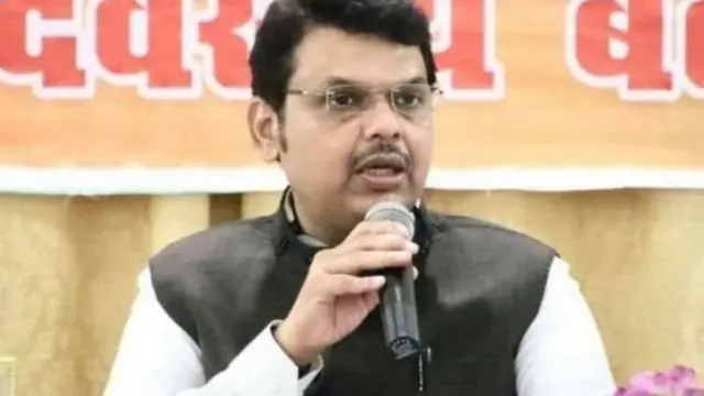 देवेंद्र फडणवीस, सचिन वाझे, मुंबई पोलीस