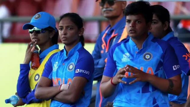 हरमनप्रीत कौर और शफ़ाली वर्मा