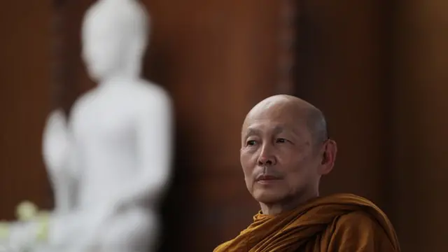 พระไพศาล วิสาโล