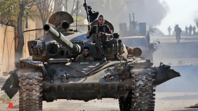ইদলিবে তুরস্ক সমর্থিত বিদোহীরা সিরিয়ার সরকারি সৈন্যদের বিরুদ্ধে লড়াই করছে