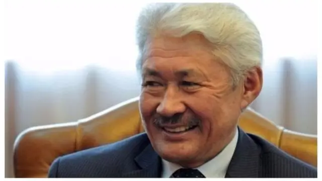 Турсунбек Акун