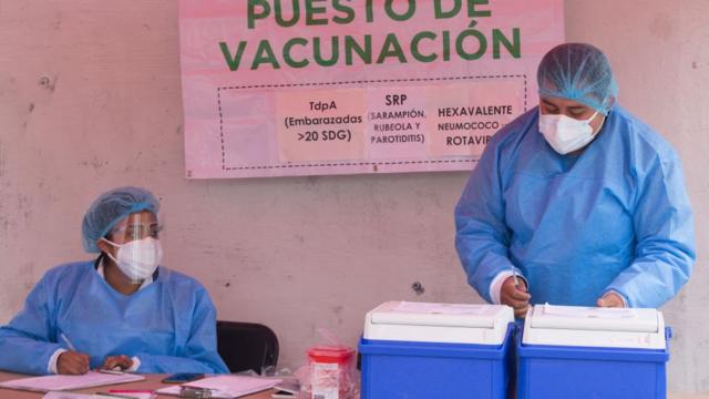 Puesto de vacunación en Ciudad de México.