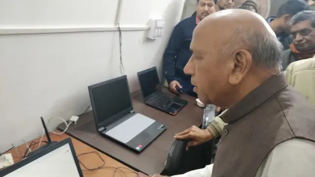 झारखंड सरकार के खाद्य एवं आपूर्ति मंत्री सरयू राय