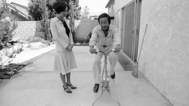 NORWALK, CA - AUGUST 10: General Nguyen Cao Ky with wife Tuiet on August 10, 1977 in Norwalk, California.
