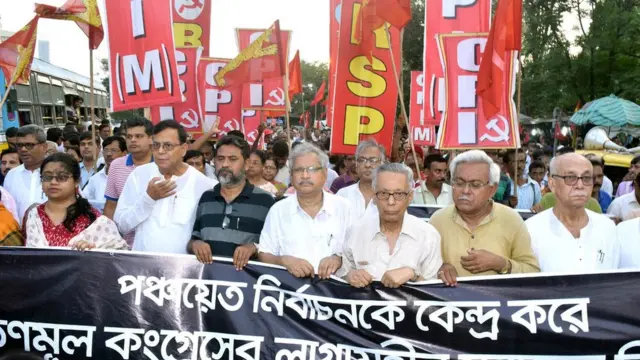 बंगाल में विपक्ष का विरोध प्रदर्शन