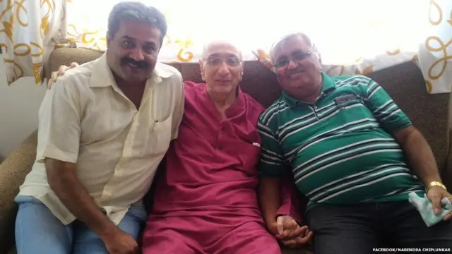 अरुण दातेंसह अजय धोंगडे आणि नरेंद्र चिपळूणकर.