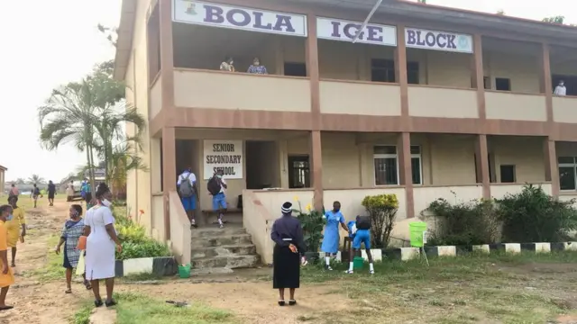 Awọn akẹkọọ Oyo wọle pada