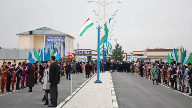 بازگشایی گذرگاه «سرزم» میان پنجیکت و سمرقند
