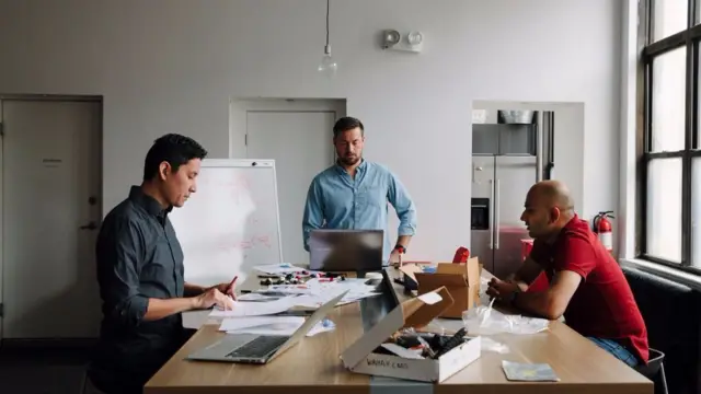 Los diseñadores del traductor reunieron aportaciones de US$2,7 millones.