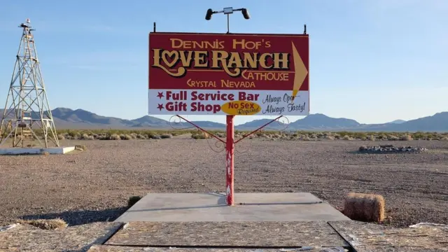 هل تصبح الدعارة مهنة عادية؟