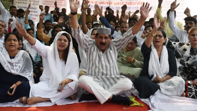 মধ্যপ্রদেশে কংগ্রেসের নেতা আরিফ মাসুদ পুলিশের বিরুদ্ধে পক্ষপাত দেখানোর অভিযোগ এনেছেন