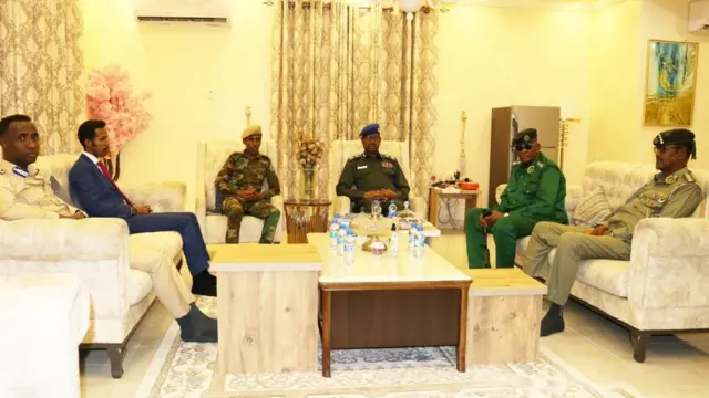 Saraakiisha sar sare ee cidanka Soomaaliya ayaa maanta oo Khmiis ah kulan ku yeeshay xarunta dhexe ee NISA