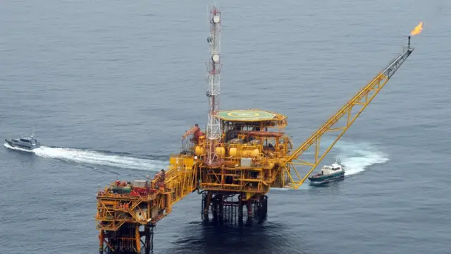 Onunu mmanụ dị n'elu mmiri na Pọtakọt