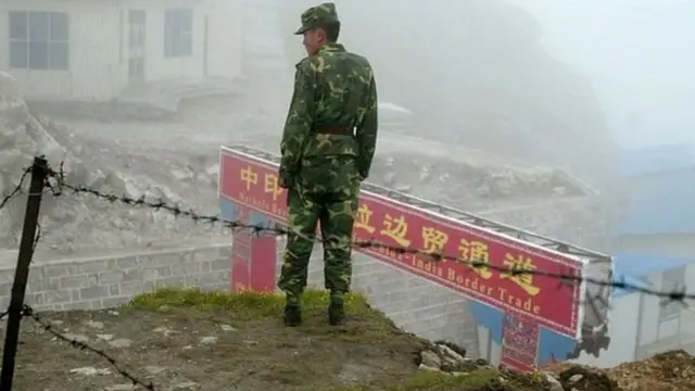 चीनी सैनिक