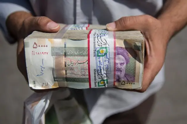 بازار ارز و کاهش قیمت ریال