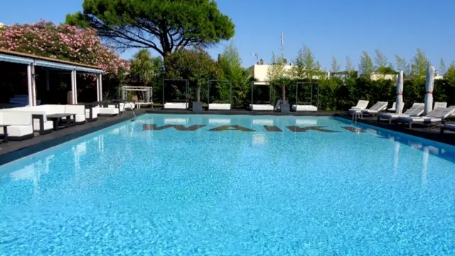 Waiki Beach club en Cap d'Agde.