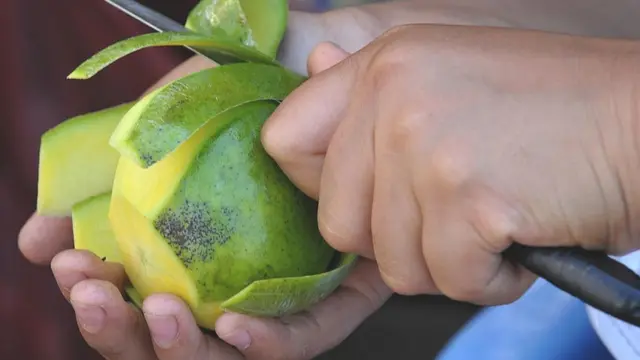 Xoài bán trên phố Manila