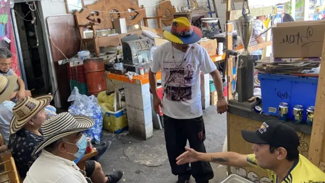 Aficionados a la cumbia en Monterrey